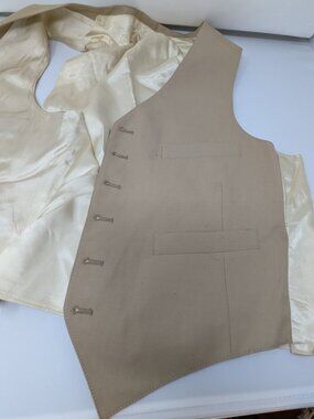 Vintage Khaki waistcoat - classic British tailoring
